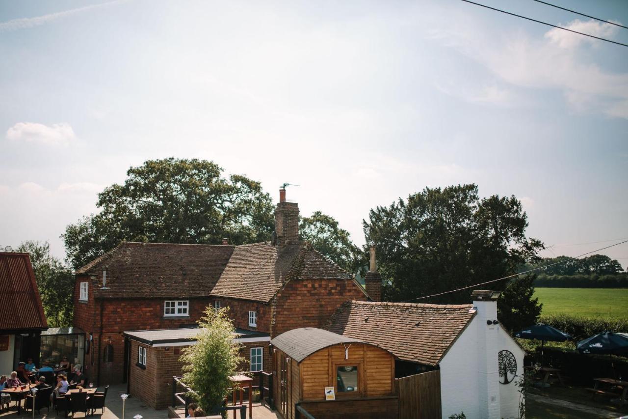 George And Dragon Hotel Horsham Bagian luar foto
