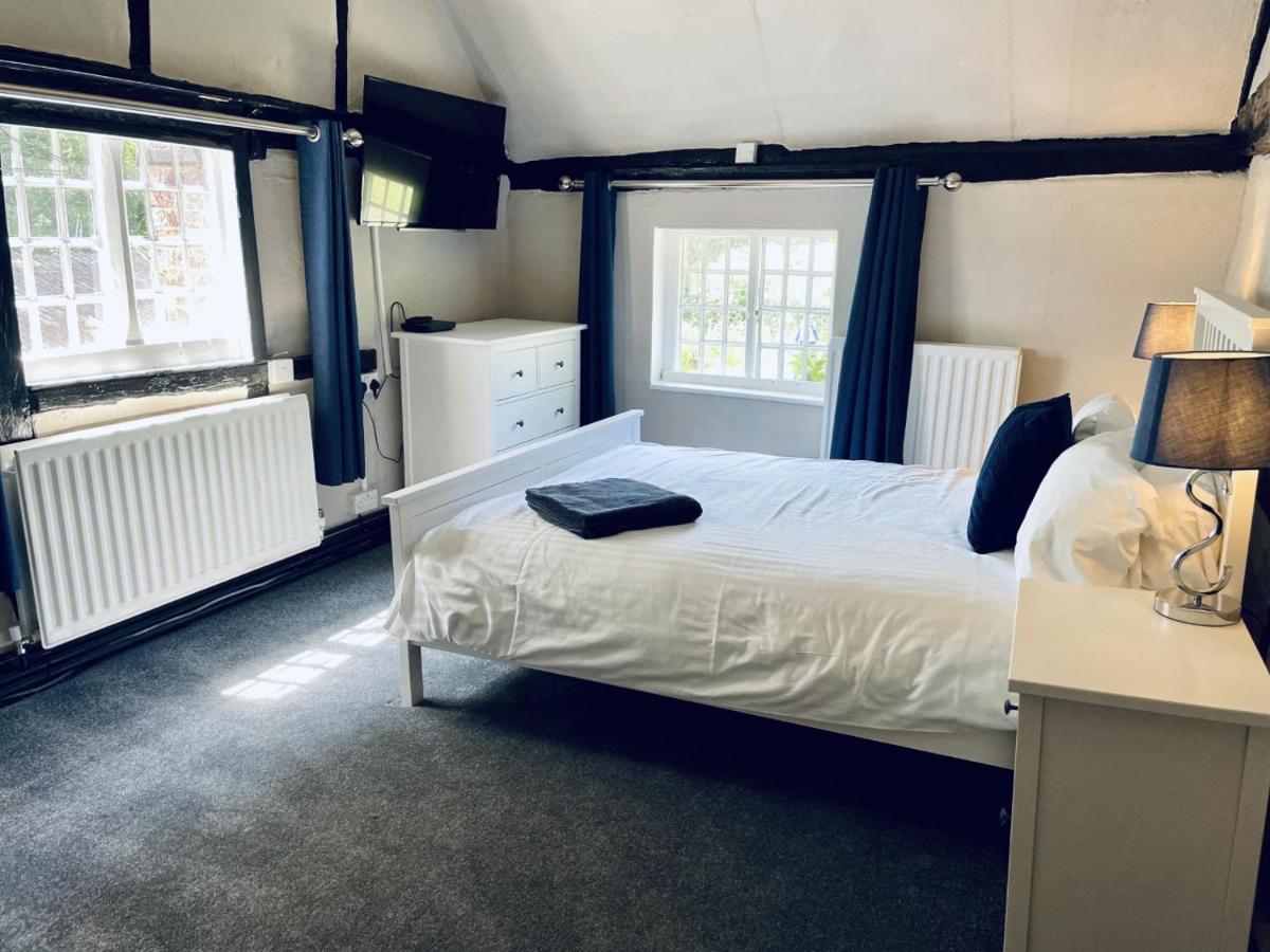George And Dragon Hotel Horsham Bagian luar foto